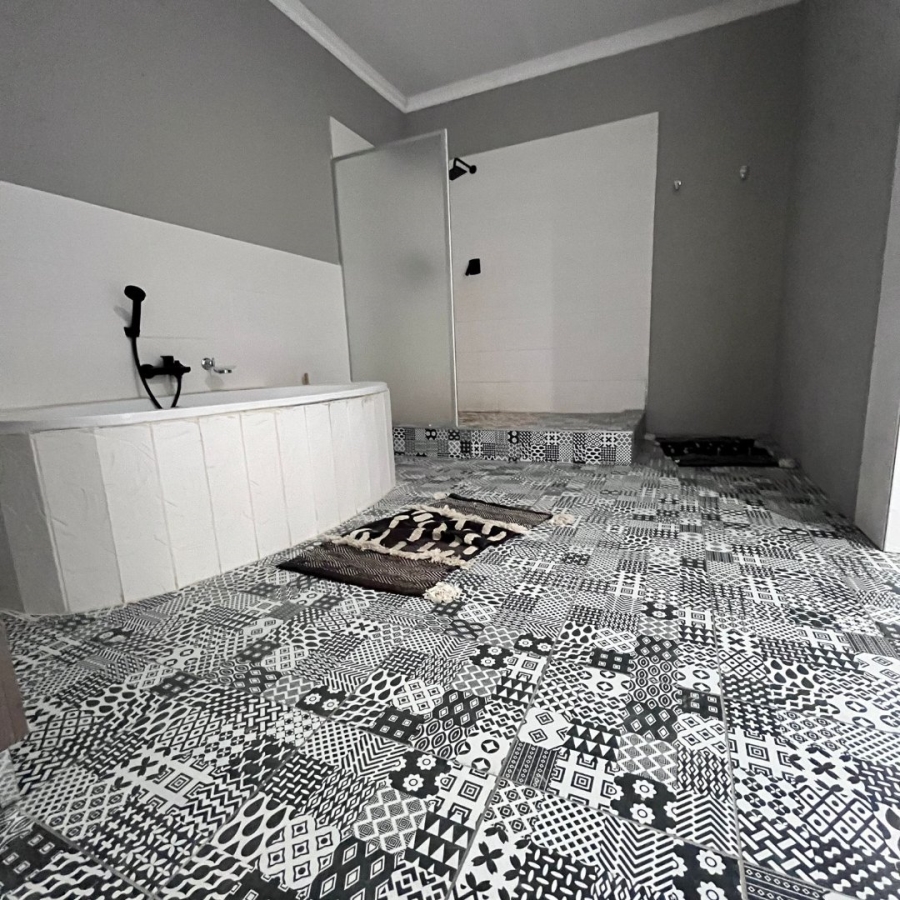 4 Bedroom Property for Sale in Despatch Central Eastern Cape